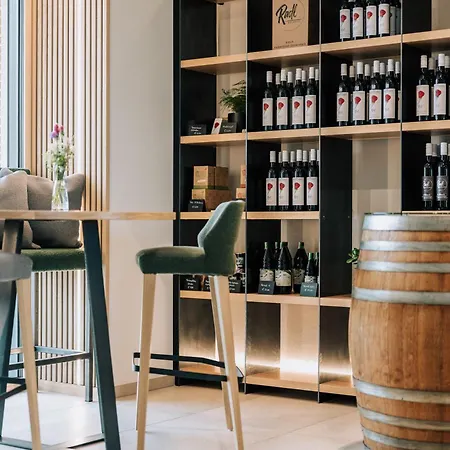 Weingut Radl Гостевой дом Клёх